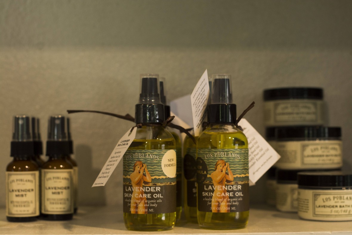 Los Poblanos Lavender Body Oil in Farm Shop