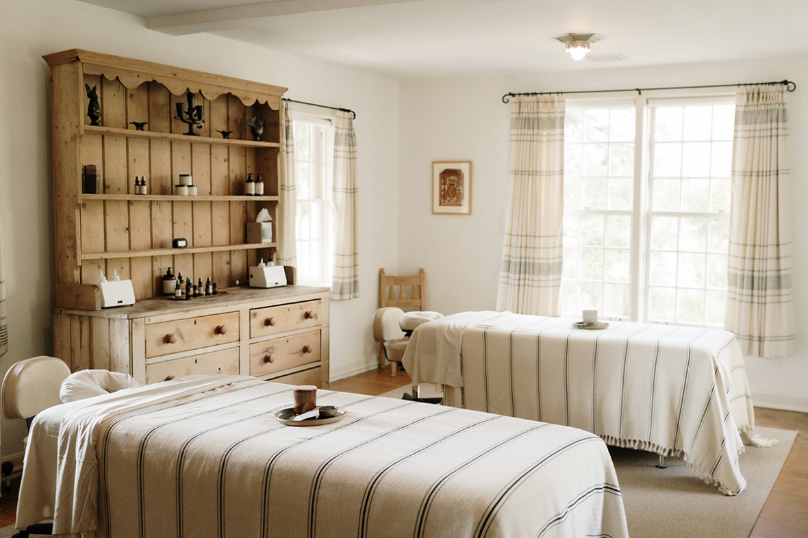 hacienda spa treatment room with beds