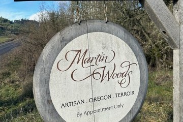 Martin Woods Winery Sign